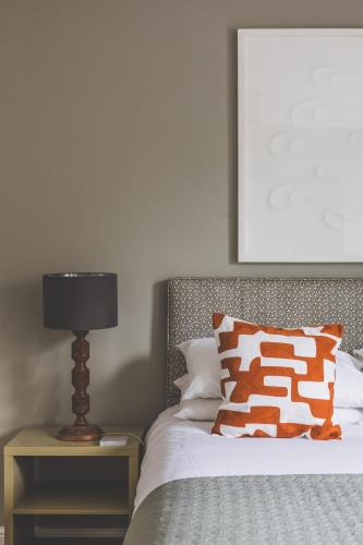 Fulham Apartment | Beautiful loft style apartment