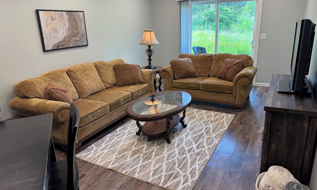 Ely Apartment | Beautiful modern 2 bedroom apartment, near trails, with big parking lot