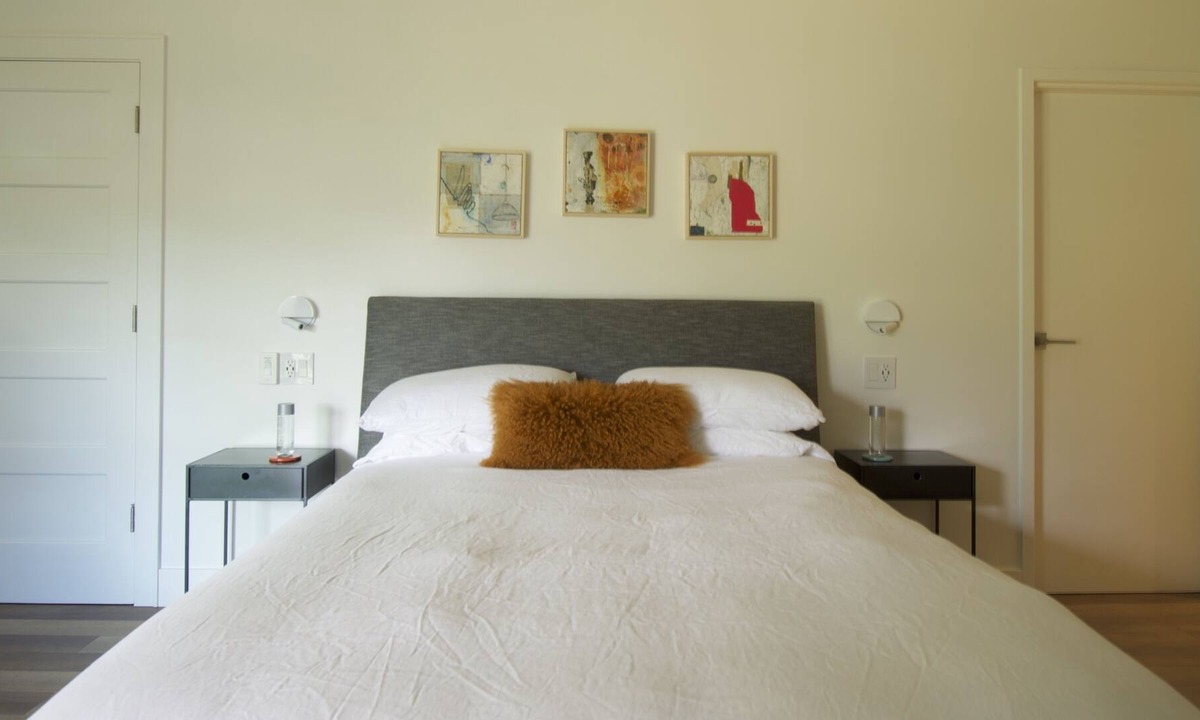 Almonte Apartment | Beautiful modern design with garden views