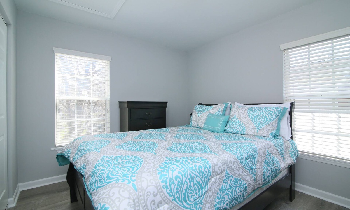 Durham House | Beautiful Modern Downtown Durham Home (Renovated)