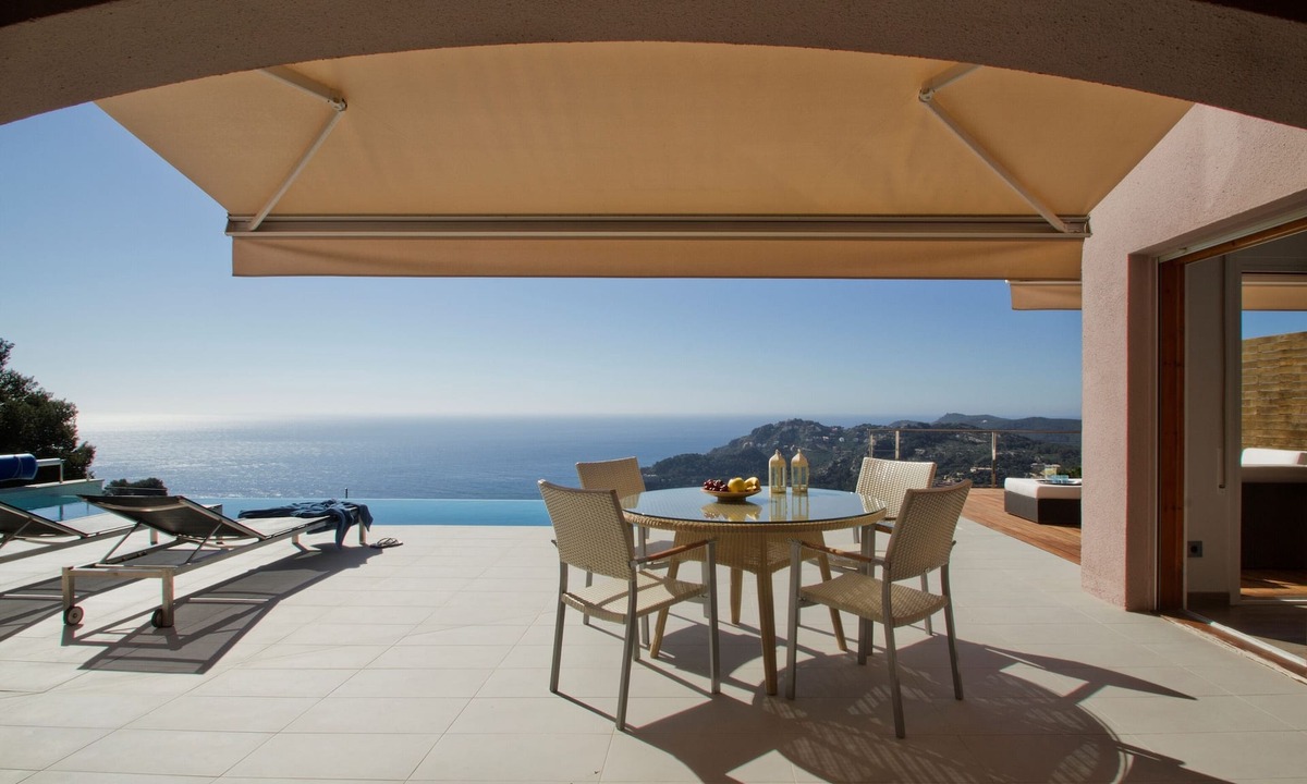Begur Villa | Beautiful Modern Hilltop Villa With Salt Water Infinity Pool And Stunning Views