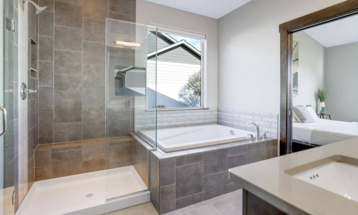 Mica House | Beautiful, modern, retreat