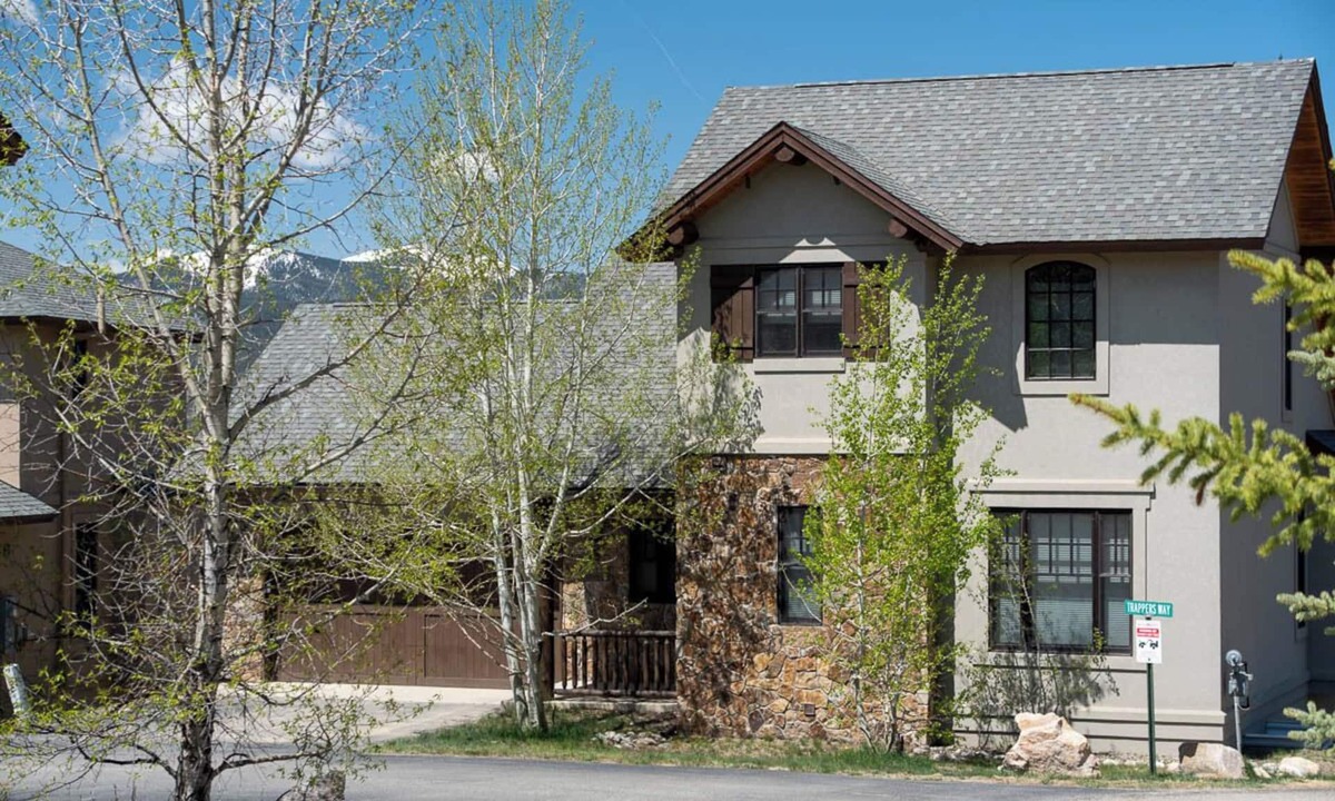 Fraser Cabin | Beautiful Mountain Home-Great Views-Hot Tub-Free Resort Shuttle-Toddler Friendly