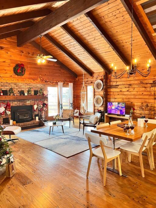 Cambridge Ski Chalet | Beautiful mountain retreat