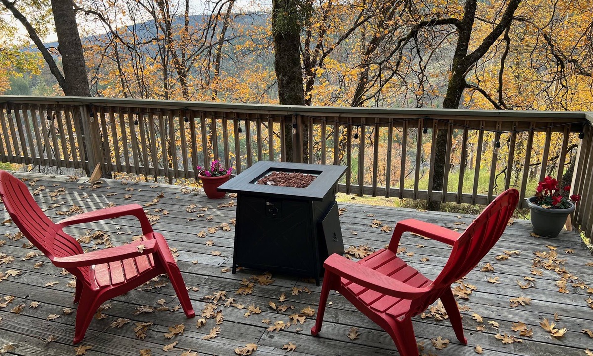 Middletown House | Beautiful Mountain Getaway with amazing views