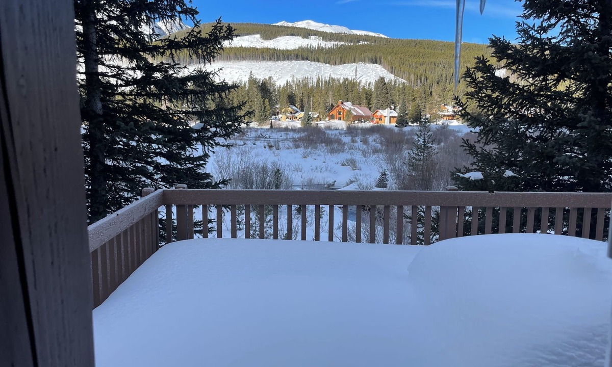 Blue River House | Beautiful Mtn Haus in Blue River. 10 mins from skiing.