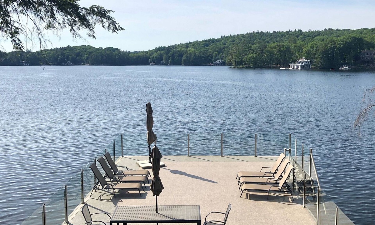 Muskoka Lakes Cottage | Beautiful Muskoka Cottage on Lake Rosseau