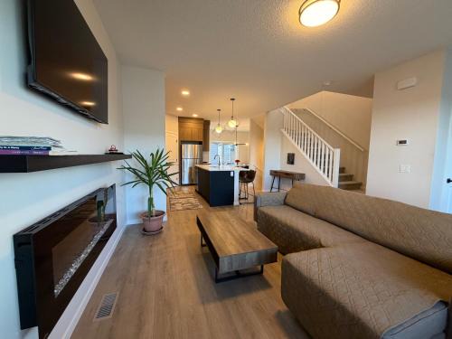 Southwest Calgary Villa | Beautiful New House in Alpine Park, Calgary