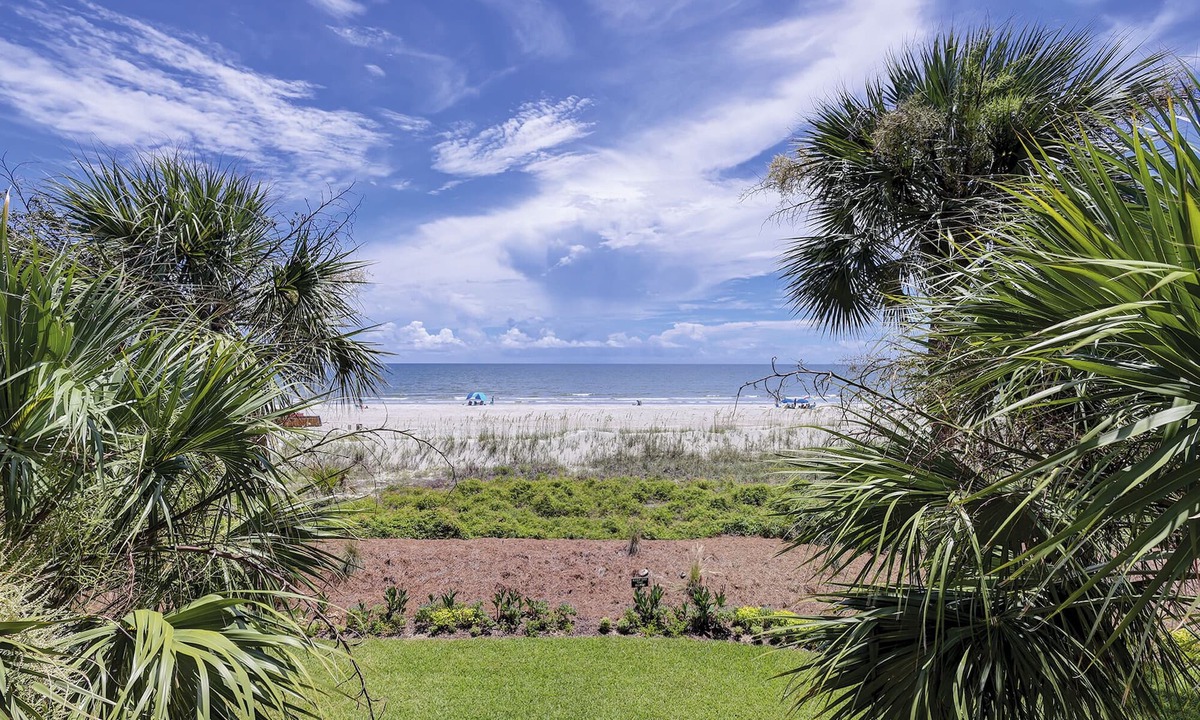 Beach Lagoon Villa | Beautiful Oceanfront Turtle Lane Villa in Sea Pines with Multiple Pools!