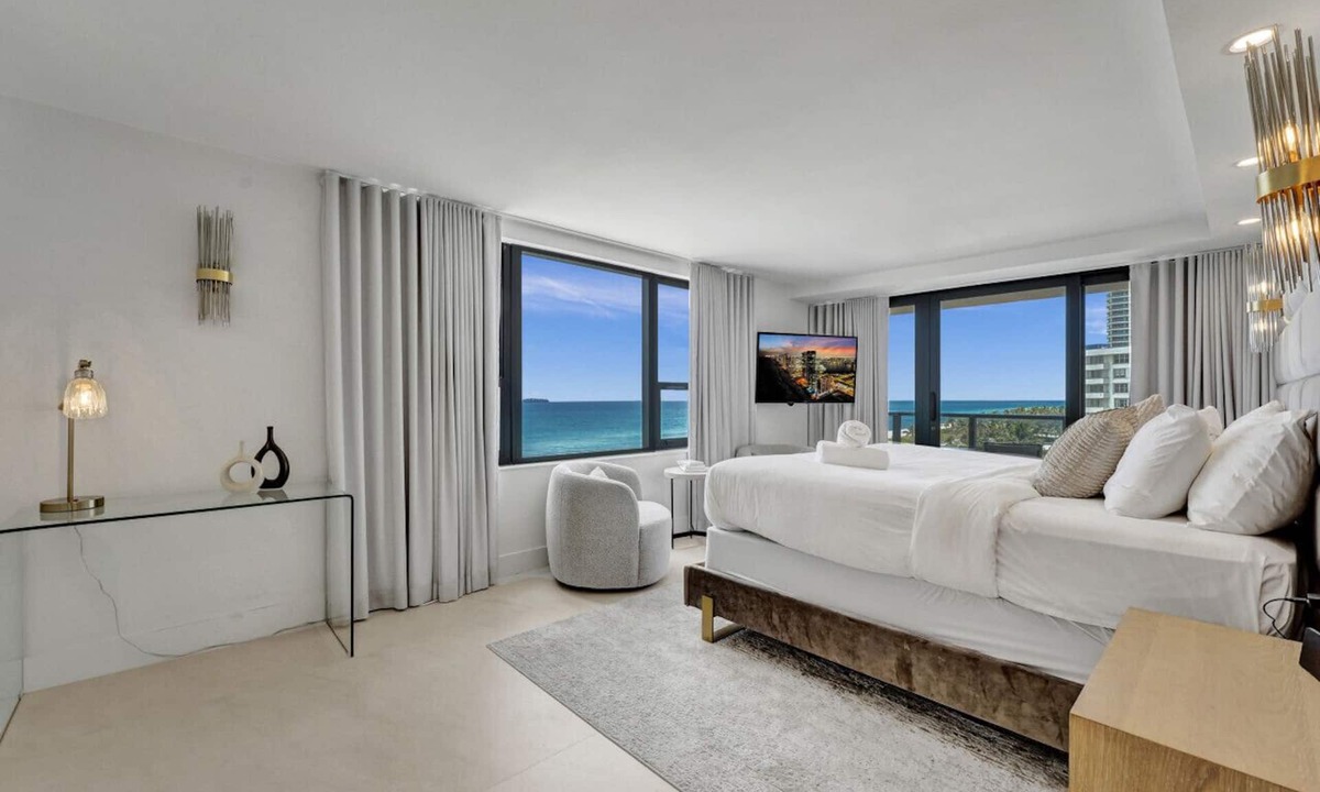 Mid Beach Apartment | Beautiful Oceanfront 3BDR Condo/801