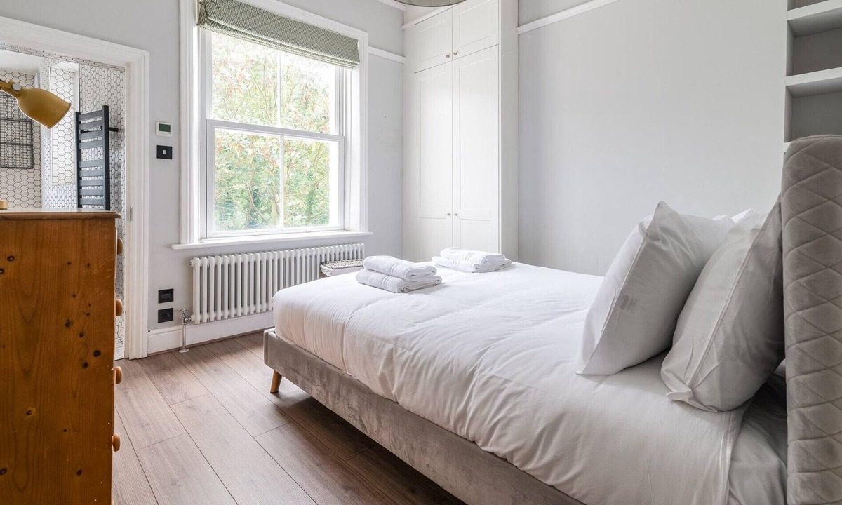 Thurlow Park Apartment | Beautiful One Bed Abode in the South West