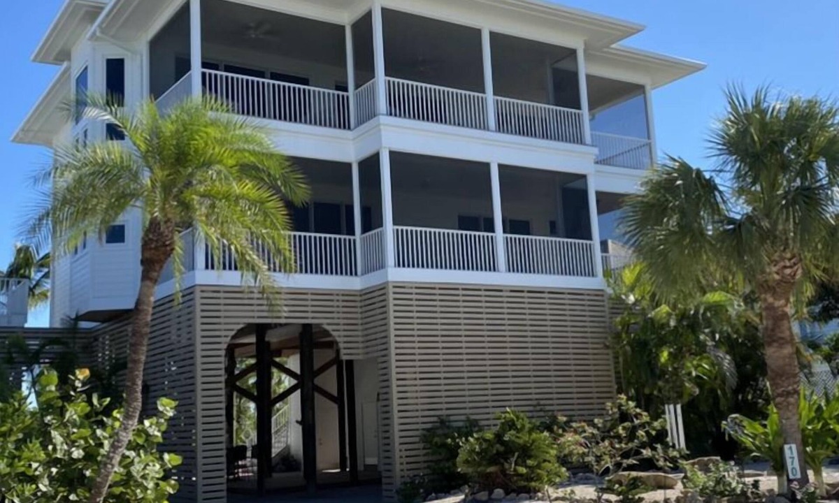 Palm Island House | Beautiful Palm Island/Don Pedro beach home with breathtaking views of the Gulf.