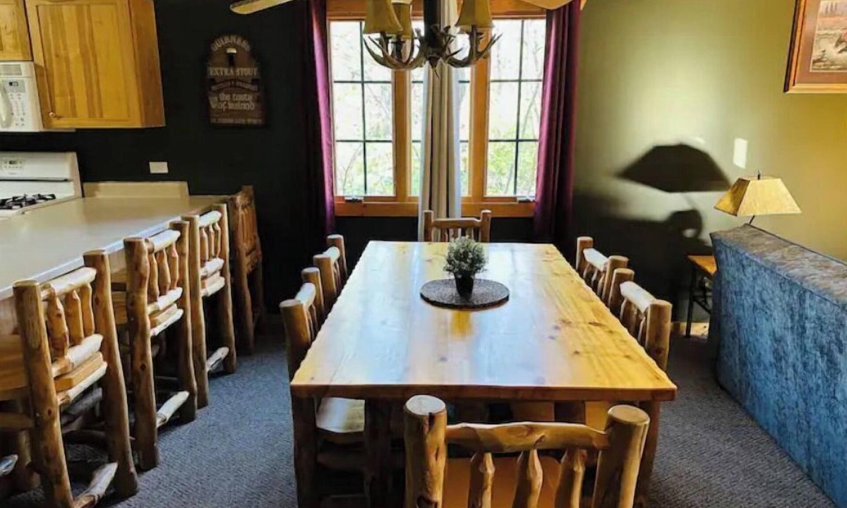Oglesby Cabin | Beautiful place at Starved Rock - North Utica
