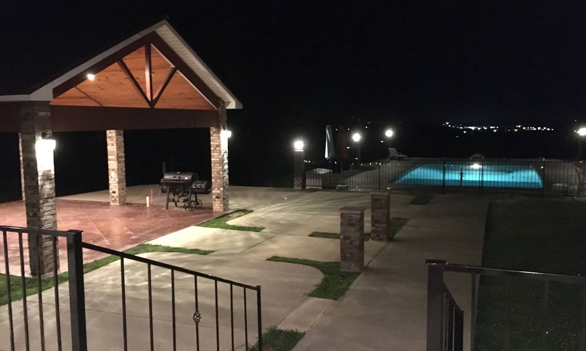 Batesville House | Beautiful Pool, Beautiful View, Beautiful Home