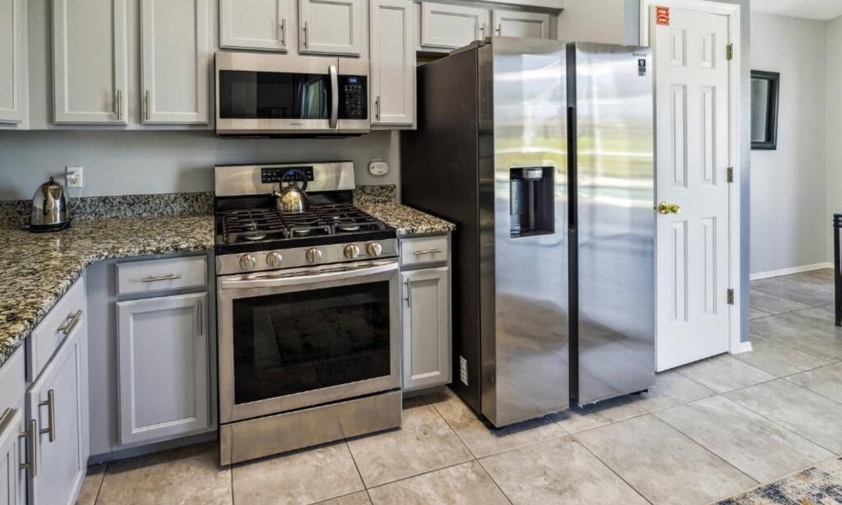Esprit House | Beautiful Pool Home with a Golf Course View
