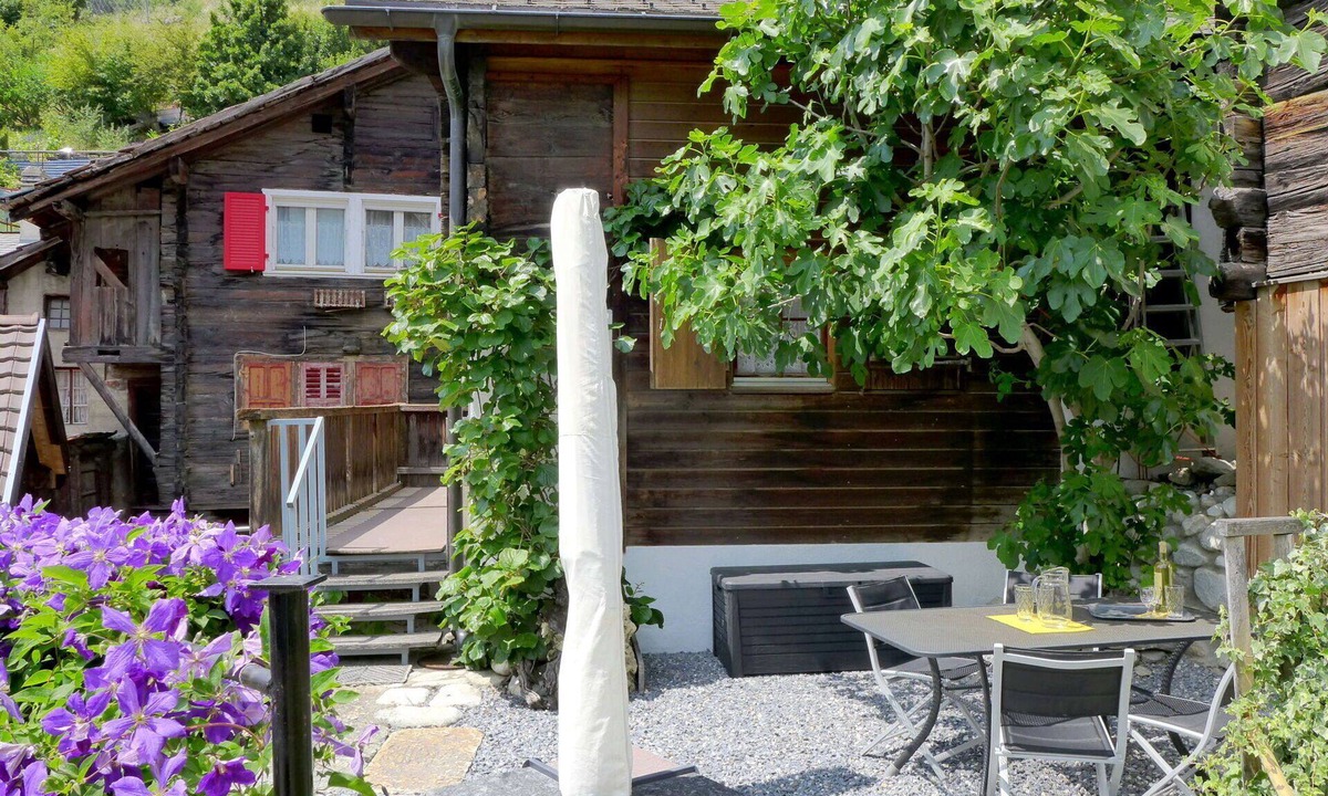 Erschmatt House | Beautiful private villa for 4 guests with WIFI, terrace and panoramic view