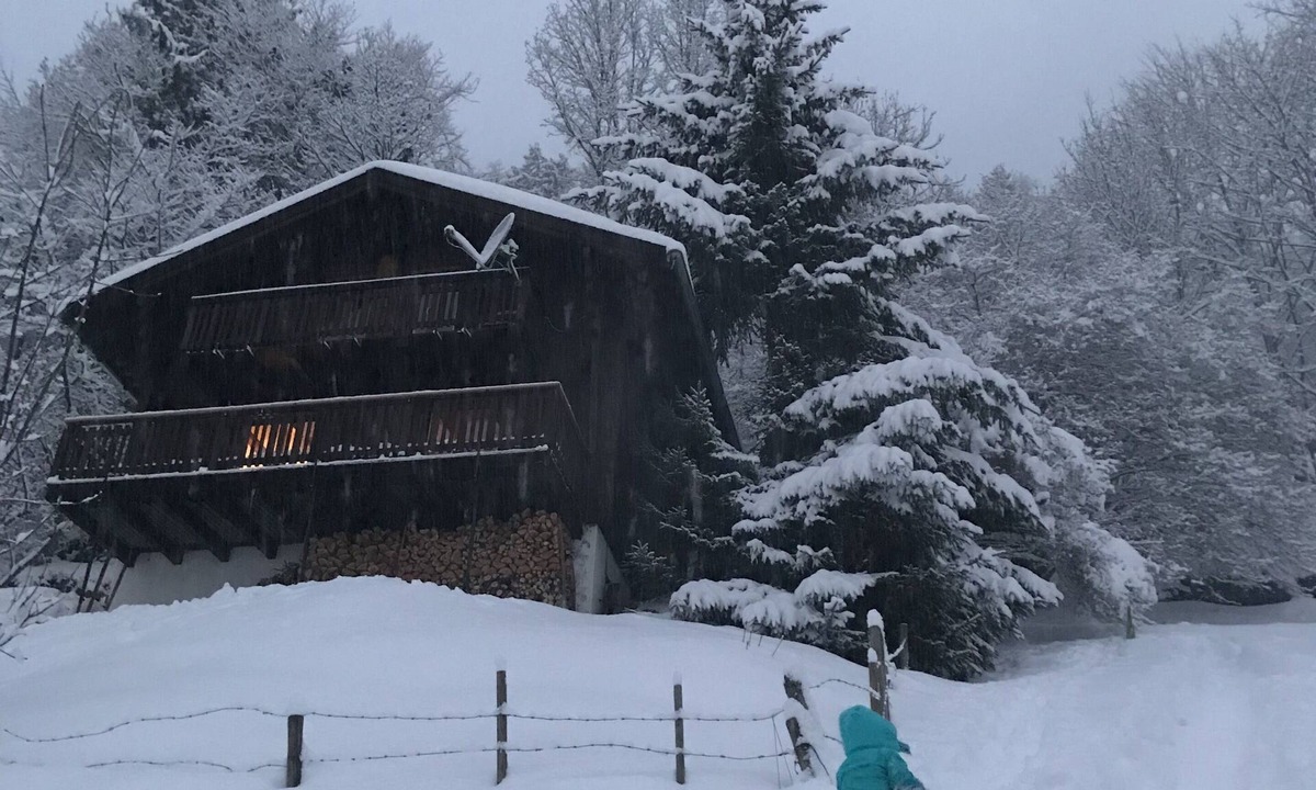 Salvan Ski Chalet | Beautiful private chalet in Valais in a ski resort