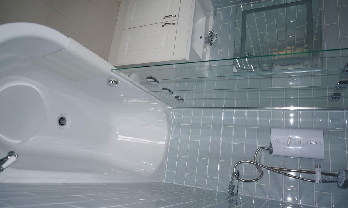 Clevedon Cottage | Beautiful Private Cottage