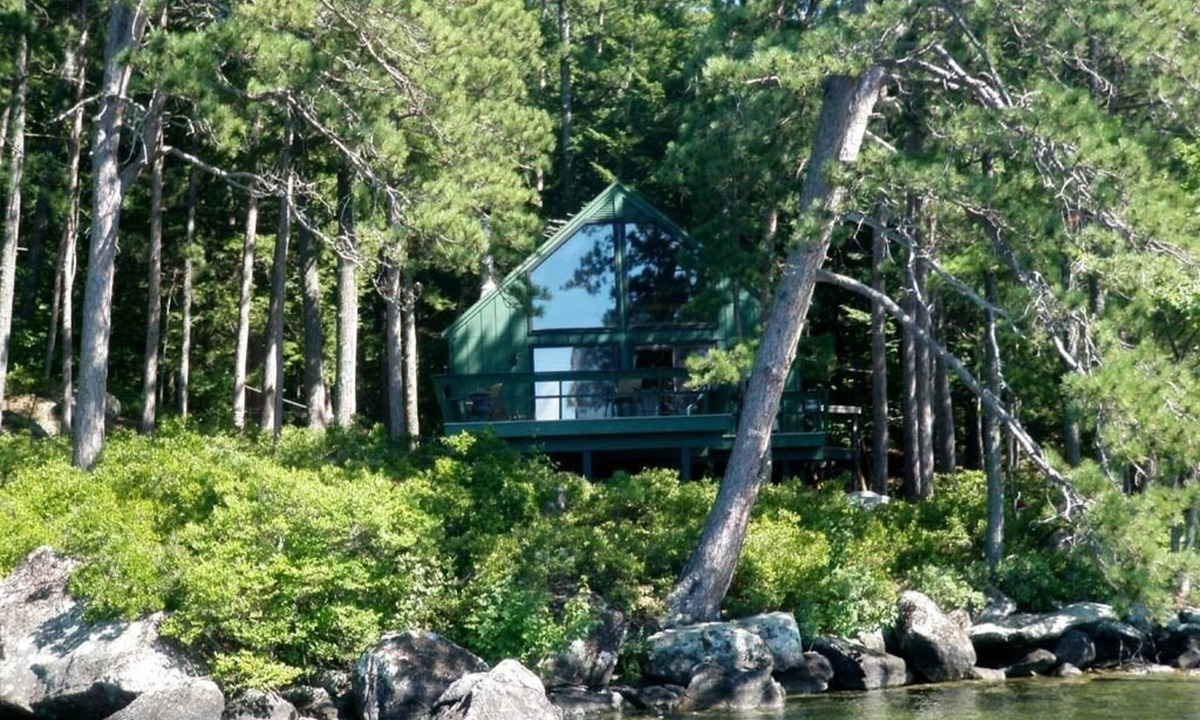 Meredith Cottage | Beautiful, Private, Quiet Island Property