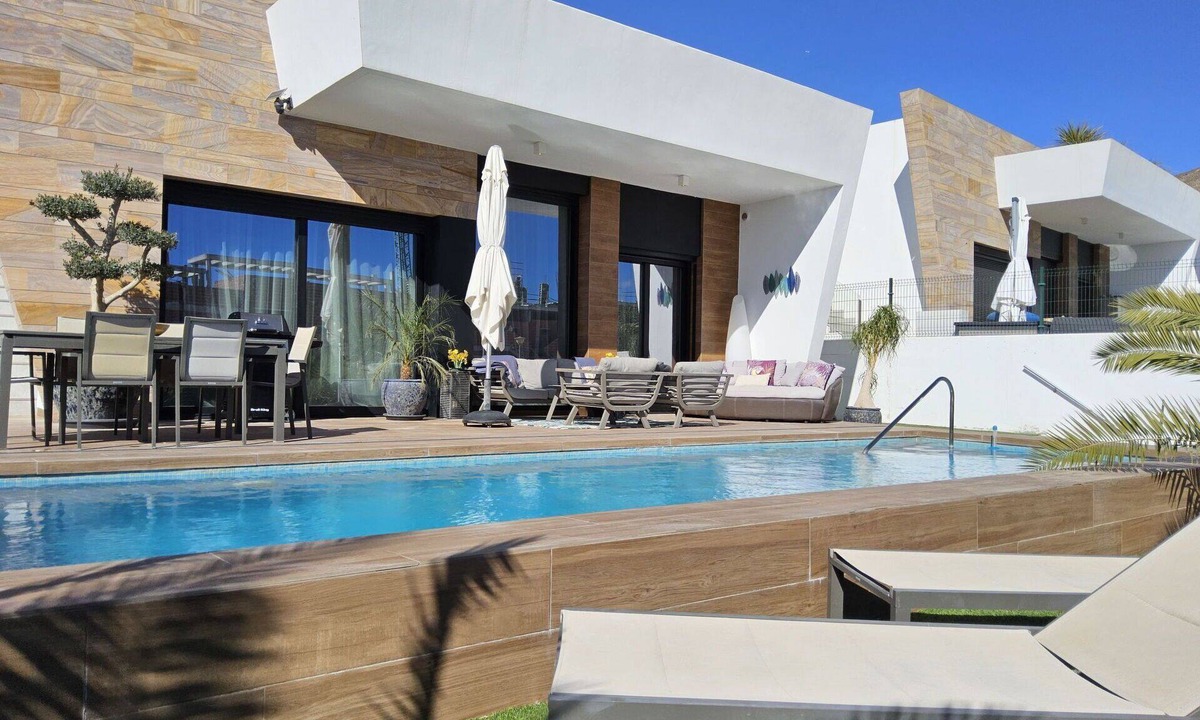 Finestrat Villa | Beautiful private villa for 6 guests with A/C, WIFI, private pool, TV, patio and panoramic view