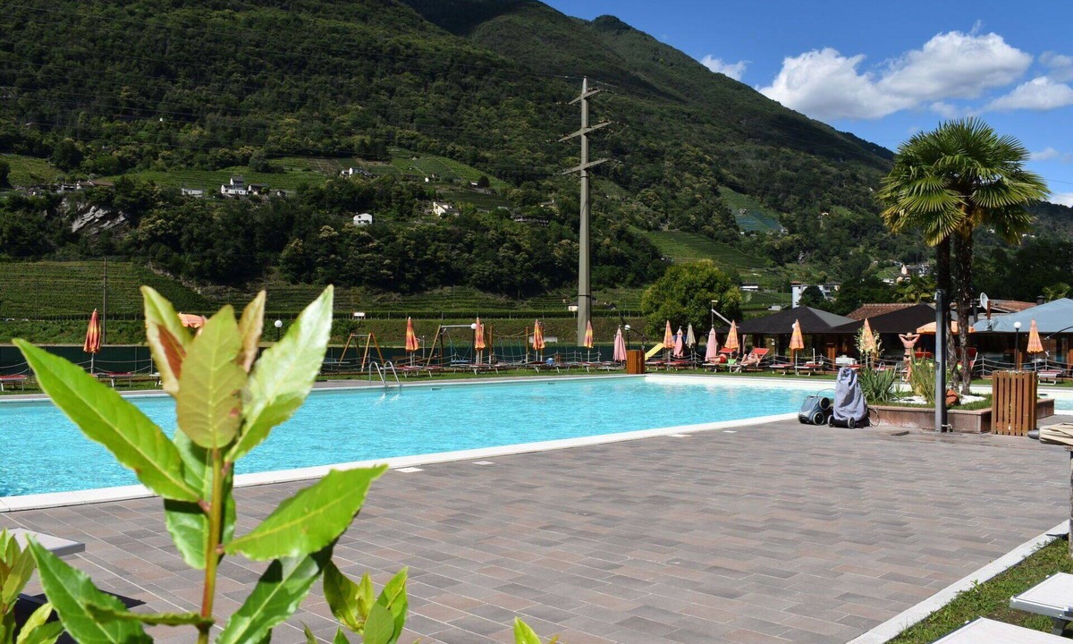 Riazzino House | Beautiful private villa for 5 people with WIFI, pool, A/C, terrace, pets allowed and panoramic v.
