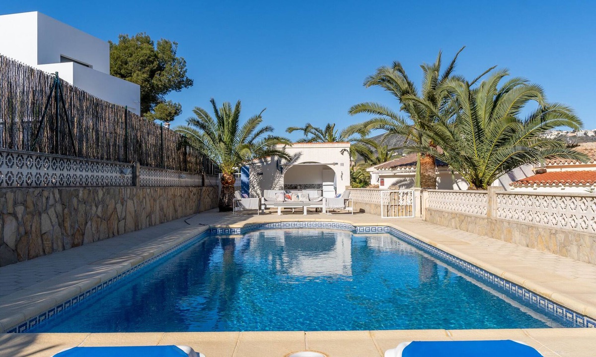 La Sabatera Villa | Beautiful private Villa in Moraira 5-7mins walk shops, bars, extra large pool