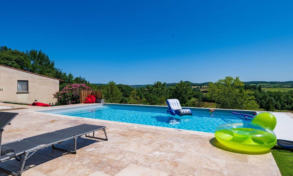 Dausse House | Beautiful private villa for 6 guests with private pool, WIFI, TV, terrace and panoramic view