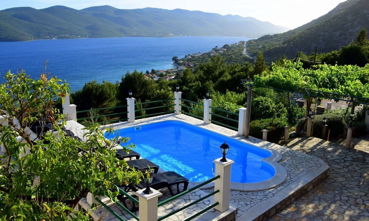 Viganj Villa | Beautiful private villa for 8 guests with private pool, A/C, WIFI, TV, terrace and pets allowed
