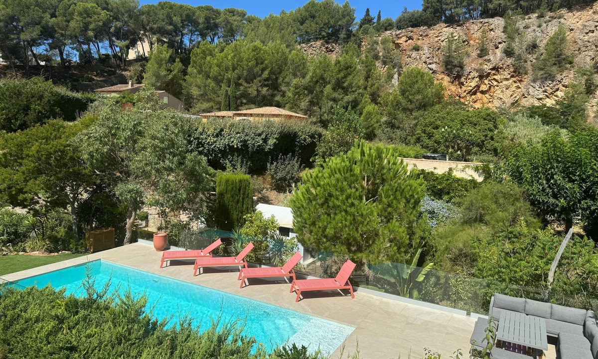 Carqueiranne Villa | Beautiful Provencal villa with private pool