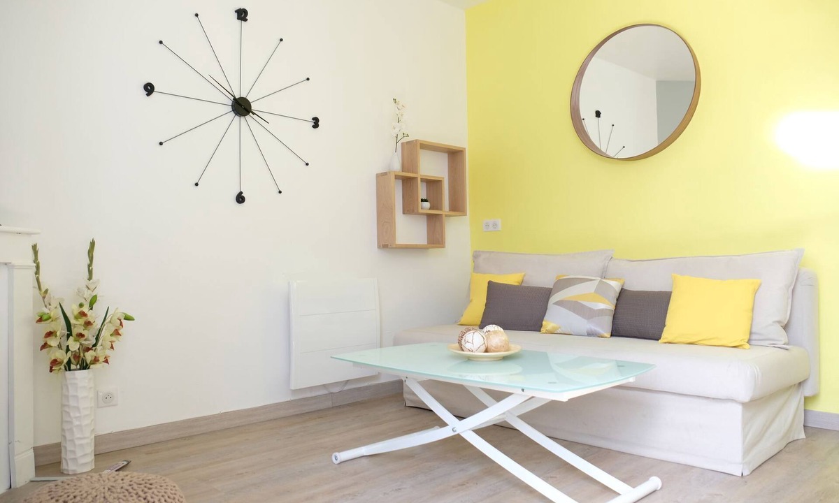 Laon Sud Apartment | Beautiful, quiet and bright apartment near the center of Reims and the TGV station