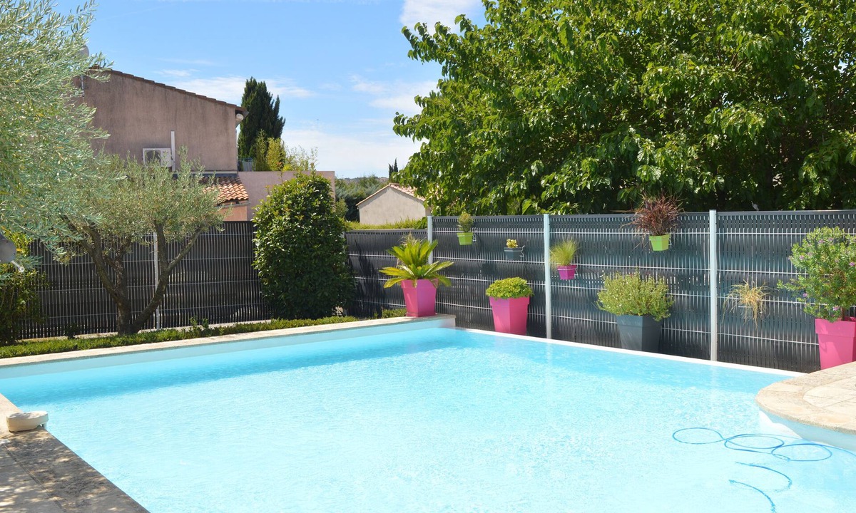 Clarensac Villa | Beautiful, quiet villa with large swimming pool,