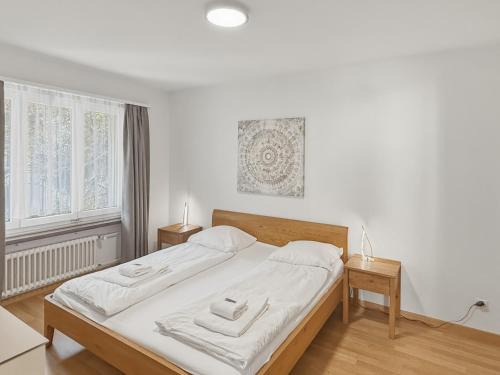 Hirslanden Apartment | Beautiful, quite and very central 2 bedroom flat (Sky6)