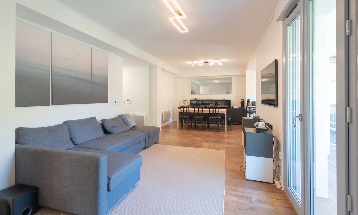 Bagneres-de-Bigorre Apartment | Beautiful renovated apartment in Bagnères-de-Bigorre, 7 guests, mountain view, terraces