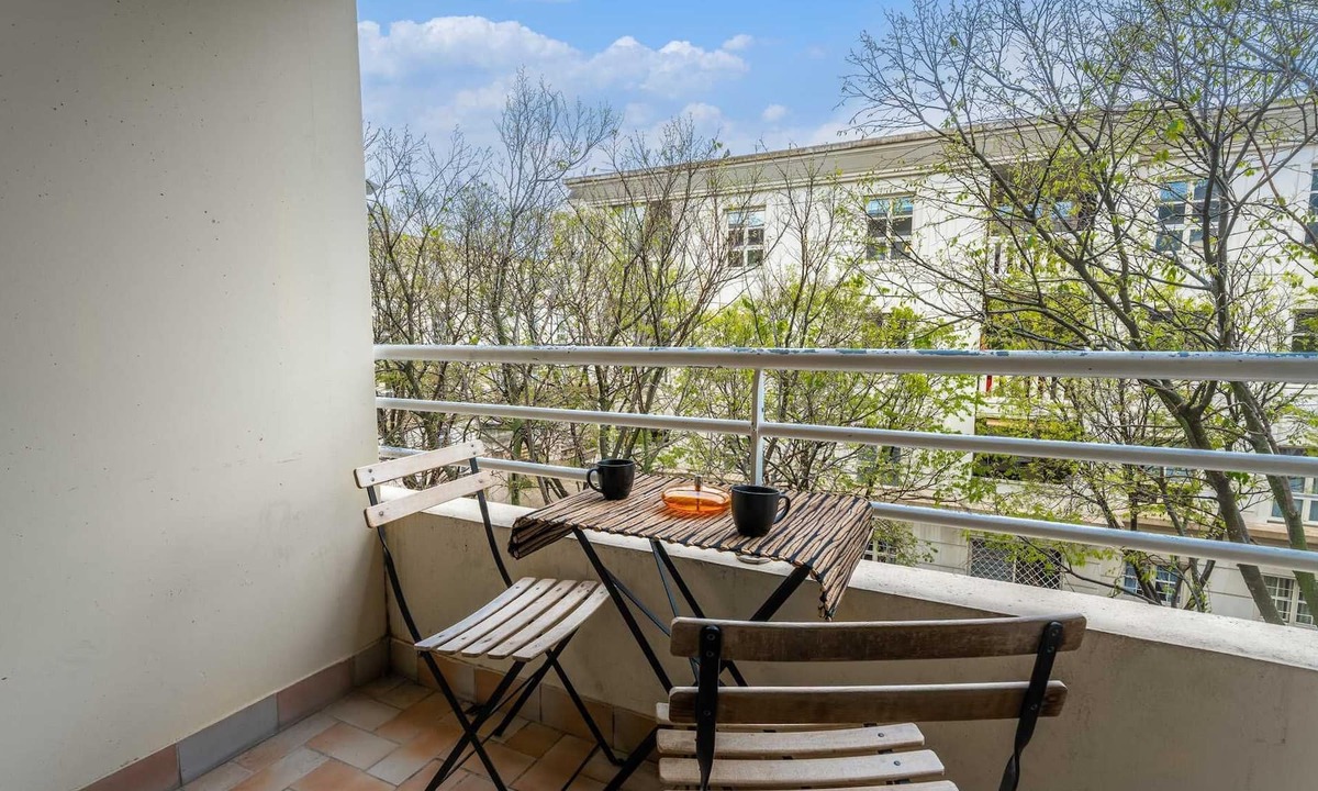 Antigone Apartment | Beautiful renovated apartment with a balcony