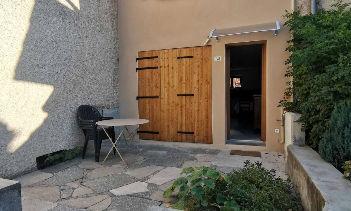 Chorges Apartment | Beautiful renovated house of 80m2 in the center of Chorges