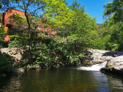 Sorede House | Beautiful River-front Villa with Natural Pool