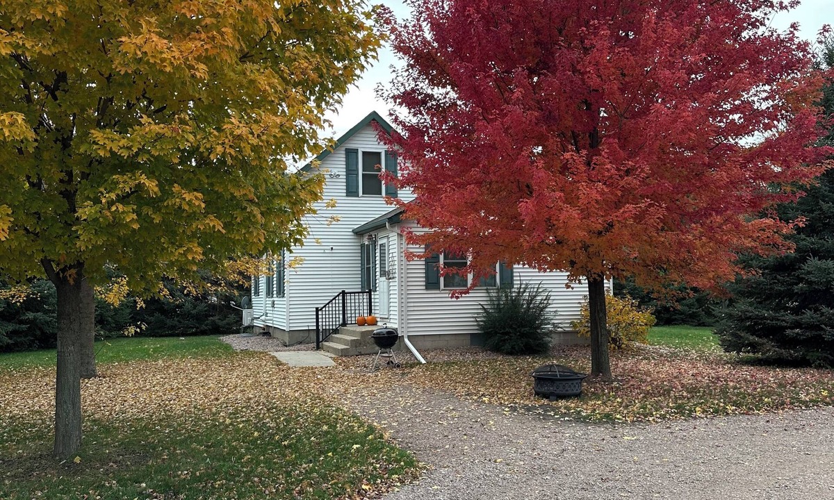 Redwood County Other | Beautiful River Valley Home on Working Tree Farm!