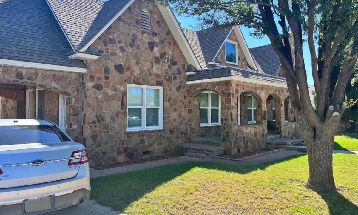 Monahans House | Beautiful Rockhouse