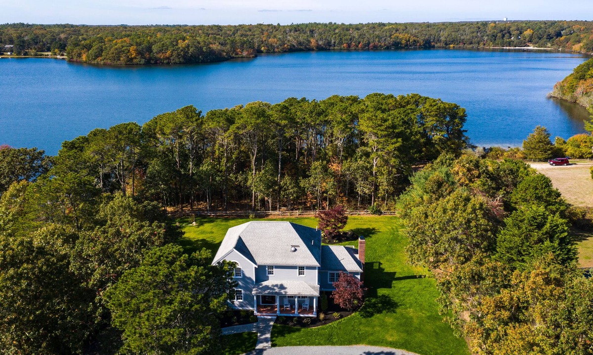 Sandwich House | Beautiful Serene Lakefront home in Sandwich, Cape Cod