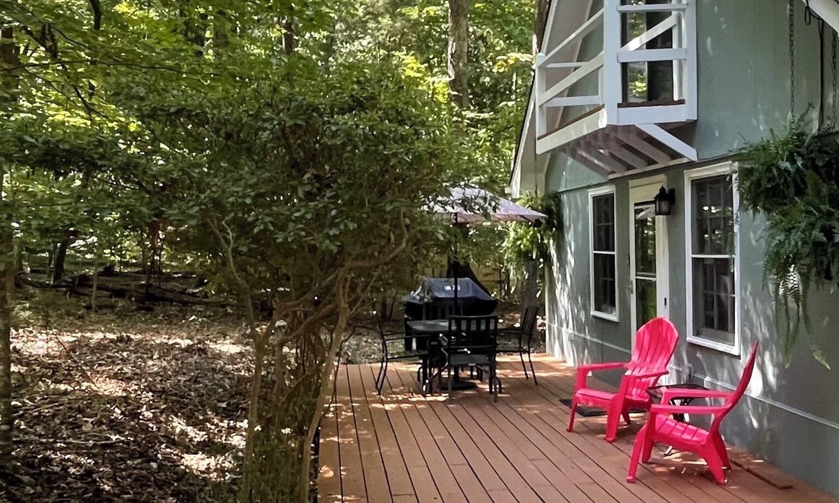 Durham House | ★ Beautiful Setting near Duke & Trails ★