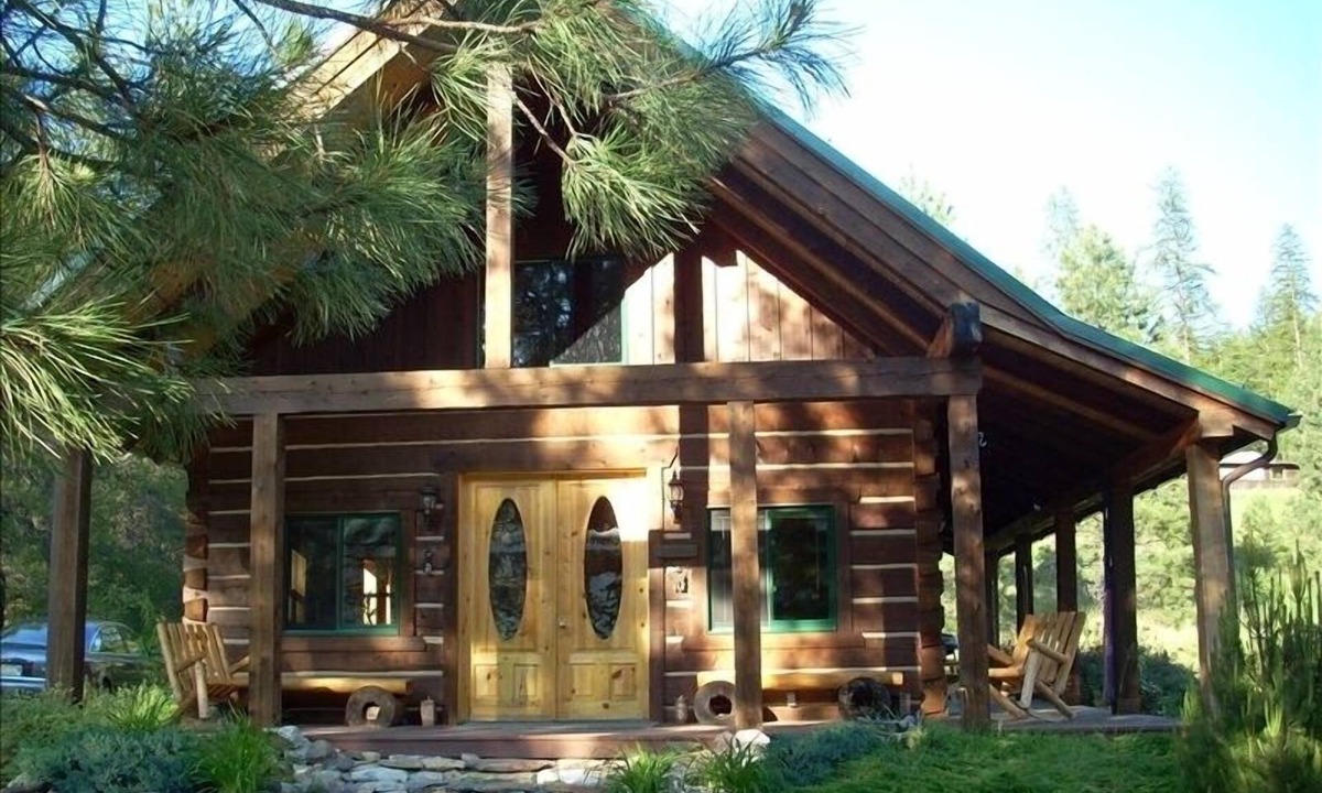 St. Regis Cabin | Beautiful Sloway Cabin by the Clark Fork River