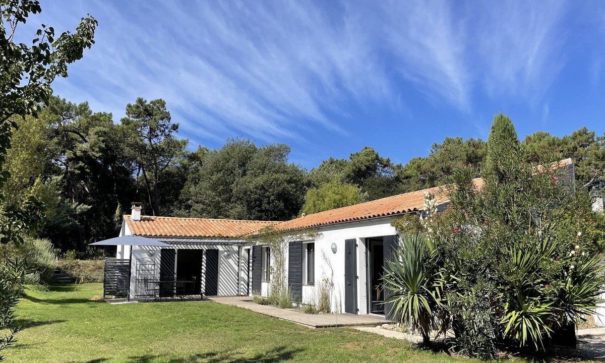 Rivedoux-Plage House | Beautiful spacious house on a large plot