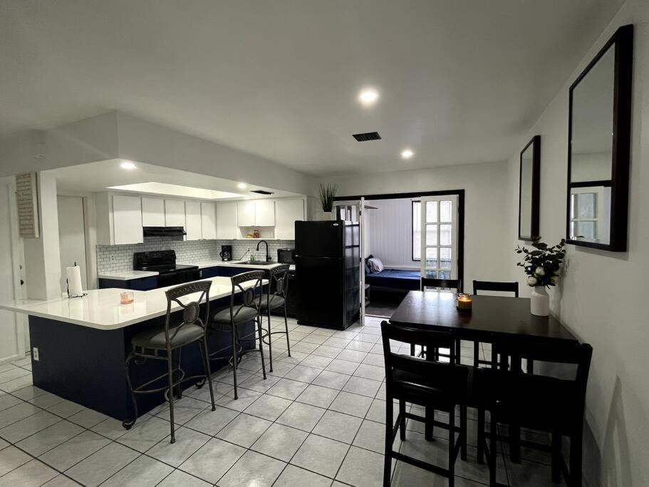 Lake Worth Corridor House | Beautiful spacious 4Bd 2Ba w/ large pool/backyard