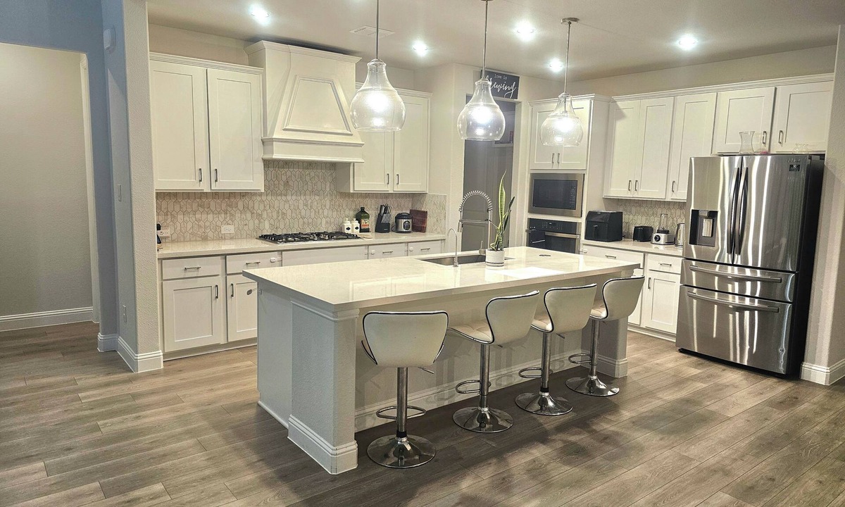 Northlake House | Beautiful Spacious Home for your special moments