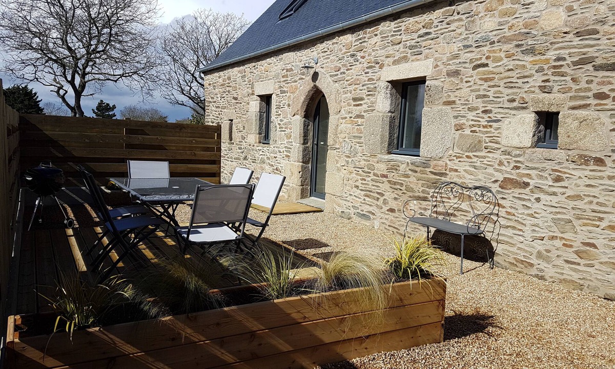 Tredrez-Locquemeau House | Beautiful stone house entirely renovated
