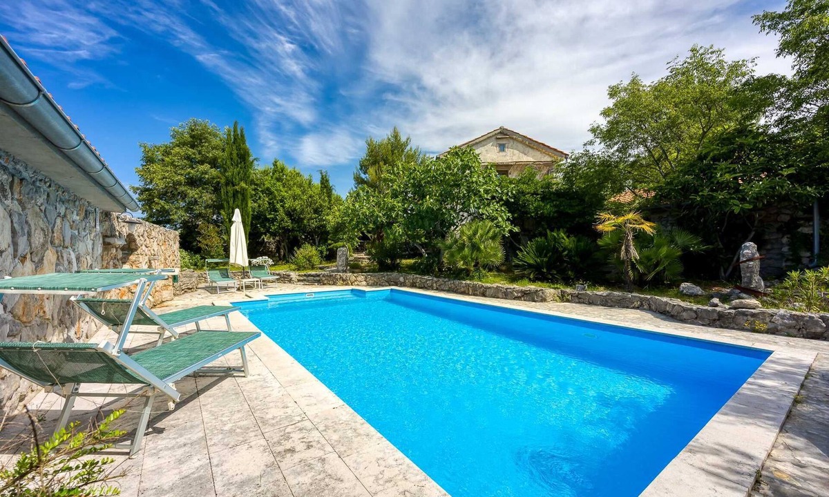 Nenadici House | Beautiful stone holiday house MENTA I