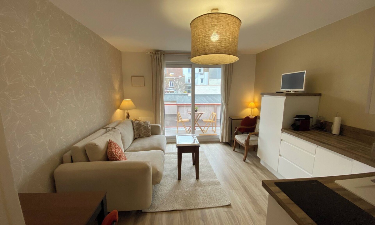 Malo-les-Bains Apartment | Beautiful studio in MALO with balcony near the beach