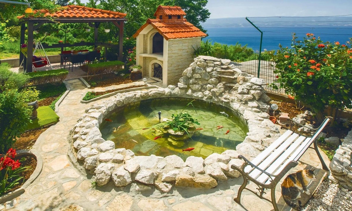 Borak Apartment | Beautiful studio in Omis with WiFi