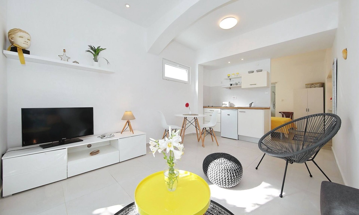 Zadar Apartment | Beautiful Studio near beach in Zadar Diklo
