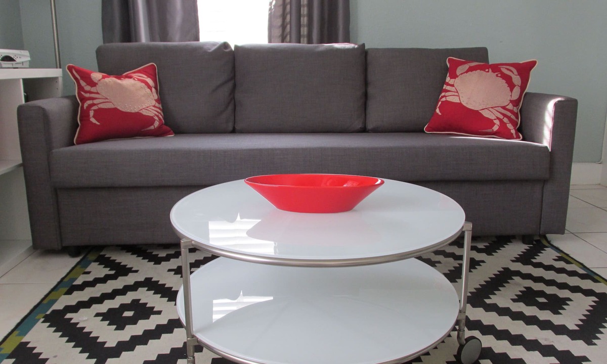 Mid Beach Apartment | Beautiful Studio on Collins Ave by the Beach with Private Parking